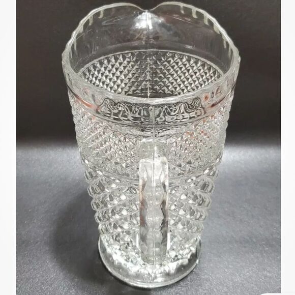 Anchor Hocking Wexford Pattern 64 oz  Pitcher, Large Clear Glass 9.5" Tall - Picture 3 of 6